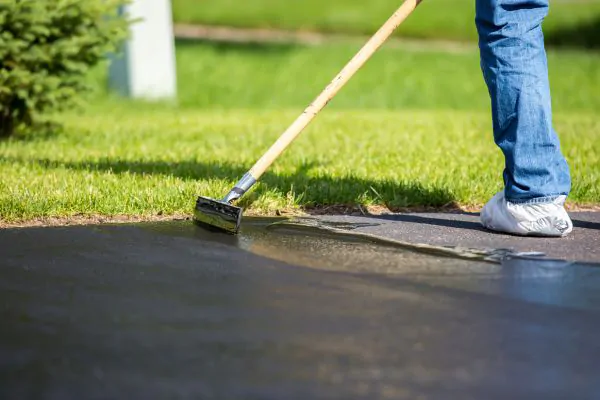 When is the best time to seal my driveway - Donovan Sealcoating